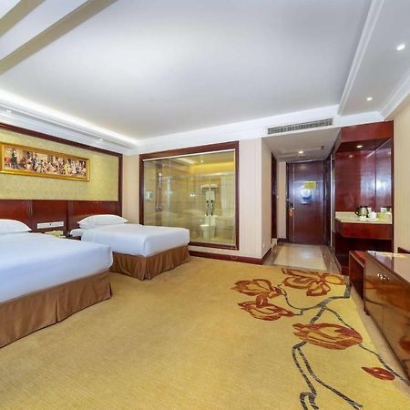 Vienna Hotel Dongguan Houjie Exhibition Center Экстерьер фото