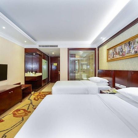 Vienna Hotel Dongguan Houjie Exhibition Center Экстерьер фото