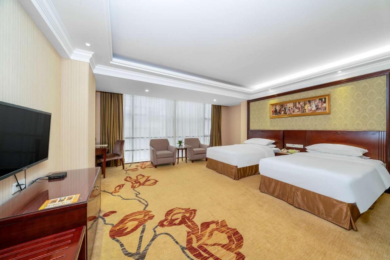 Vienna Hotel Dongguan Houjie Exhibition Center Экстерьер фото