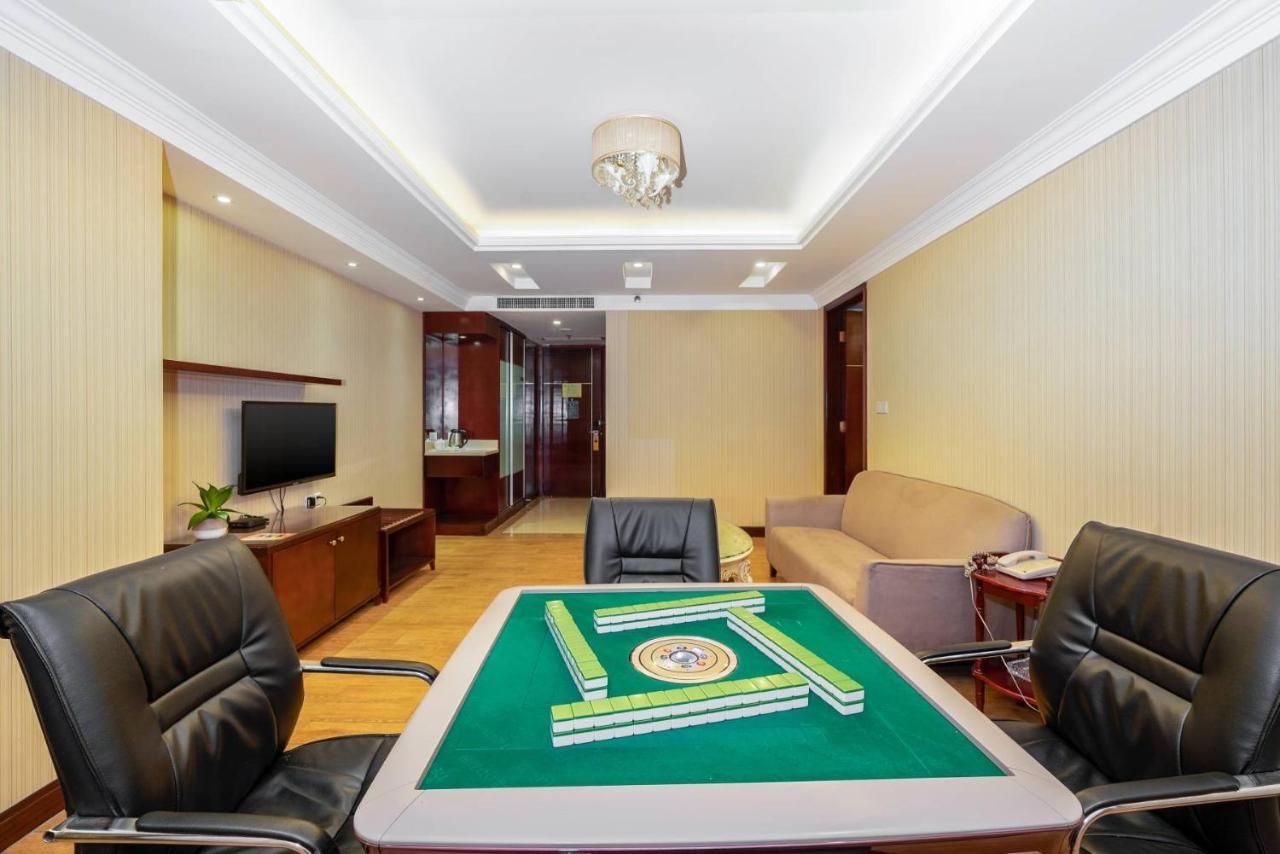 Vienna Hotel Dongguan Houjie Exhibition Center Экстерьер фото