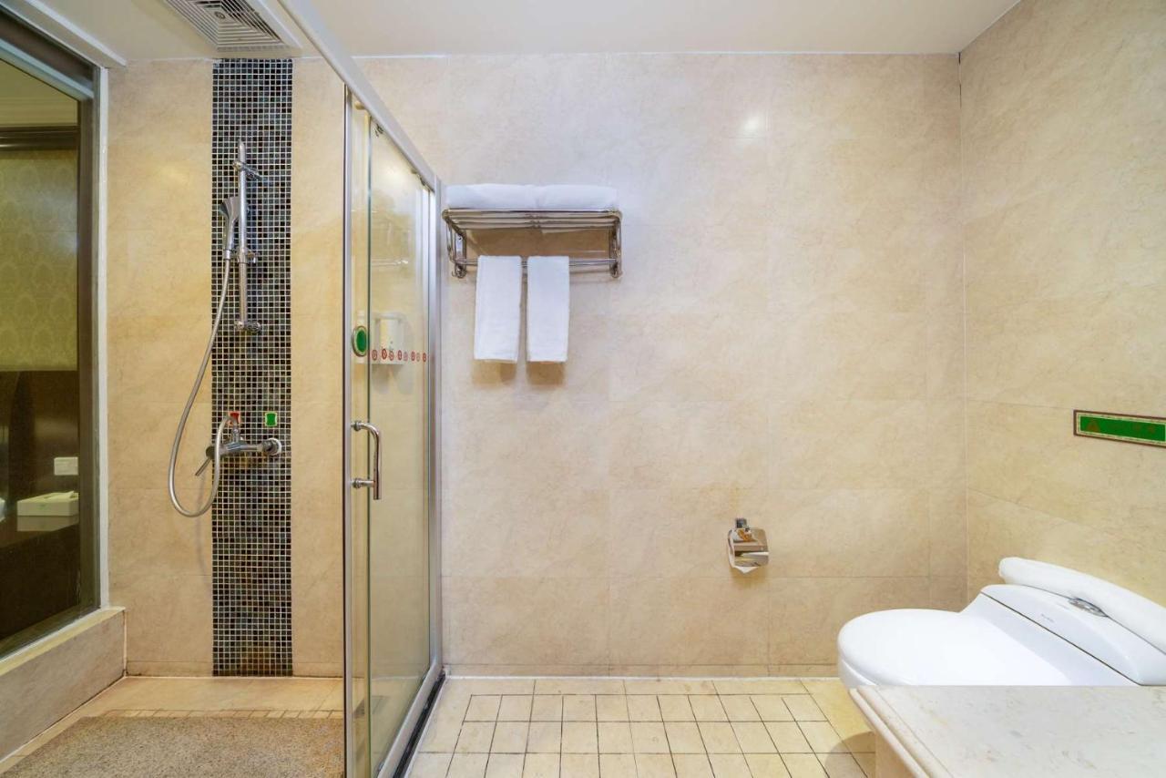 Vienna Hotel Dongguan Houjie Exhibition Center Экстерьер фото