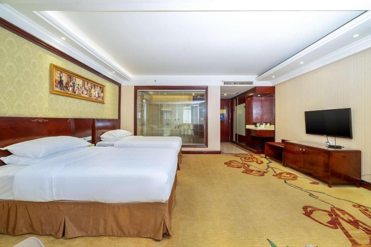 Vienna Hotel Dongguan Houjie Exhibition Center Экстерьер фото