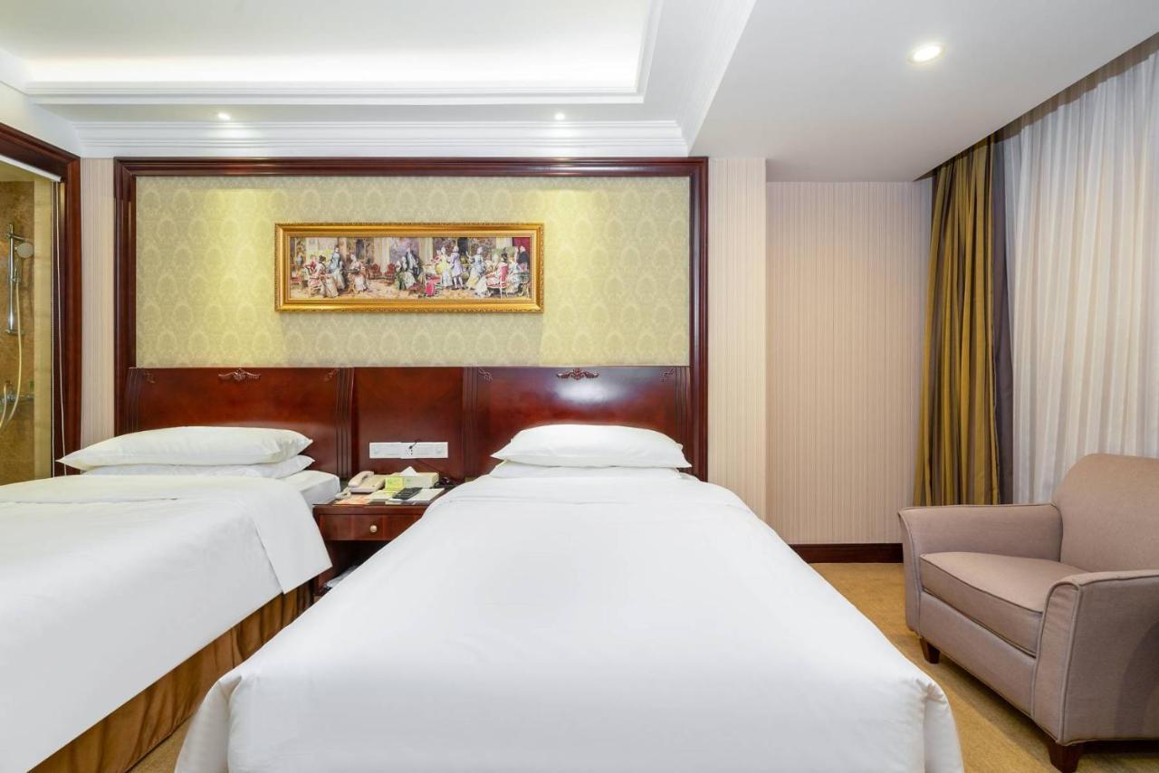 Vienna Hotel Dongguan Houjie Exhibition Center Экстерьер фото